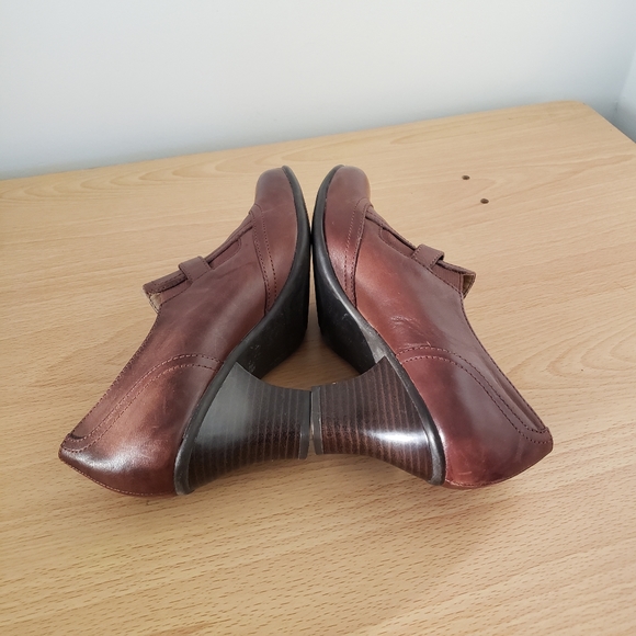 Strictly Comfort women's size 7. - Picture 8 of 9